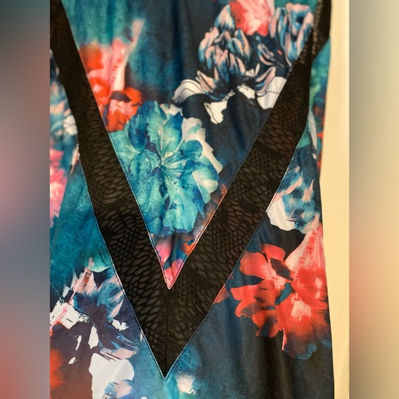 Nanette Lepore Yoga Tank Top Pink Floral Size Medium - Picture 5 of 5